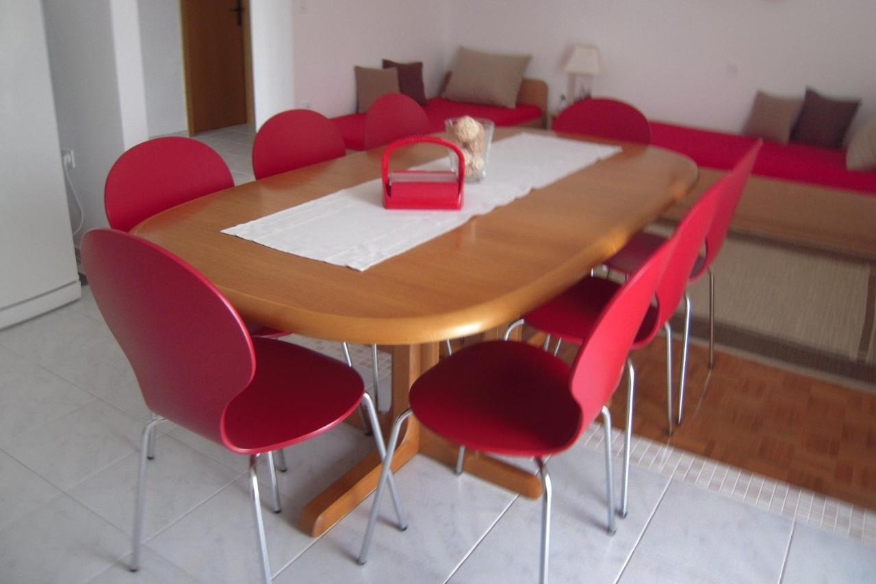 Apartments With A Parking Space Novi Vinodolski - 5529 Екстериор снимка