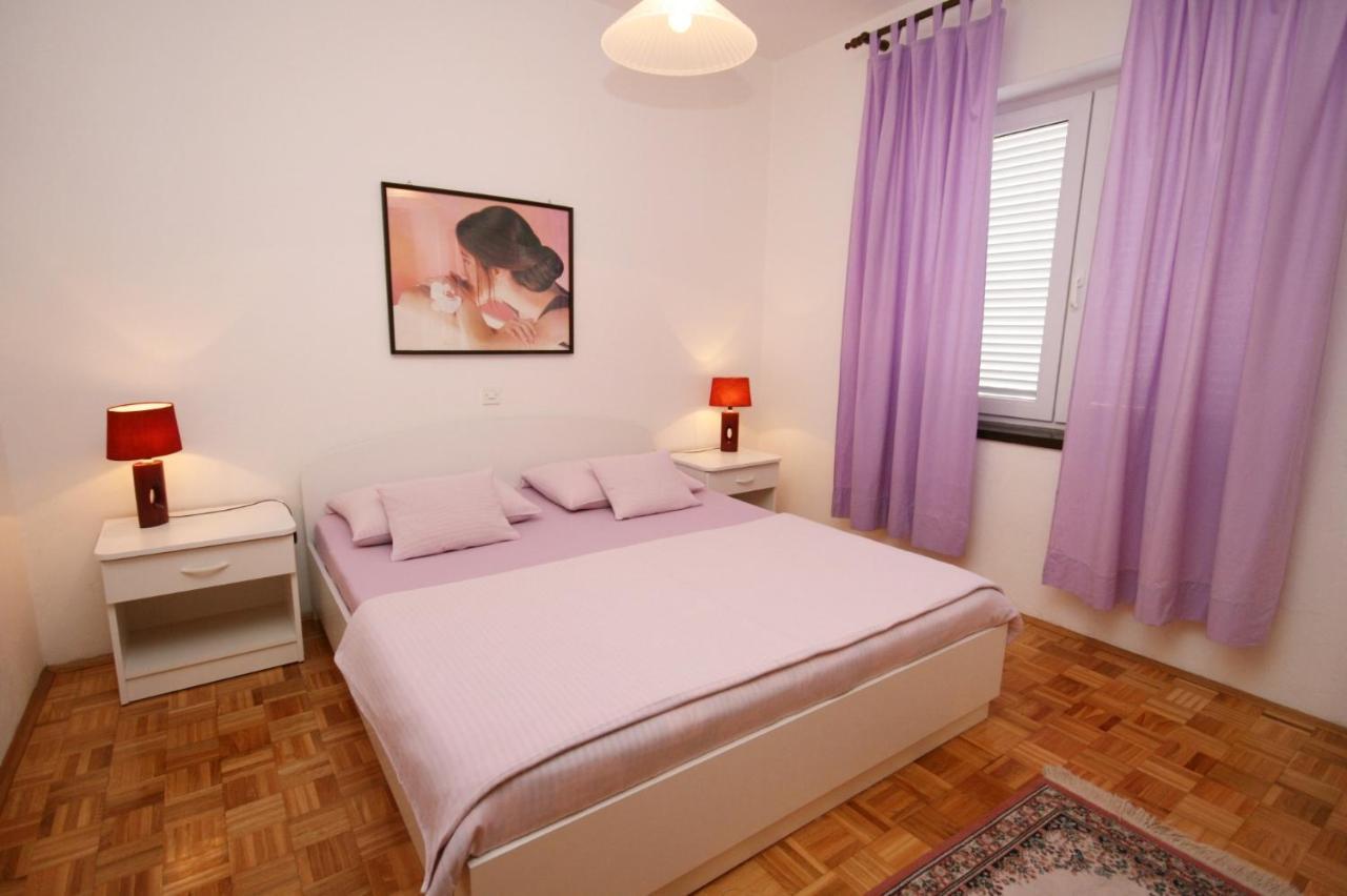 Apartments With A Parking Space Novi Vinodolski - 5529 Екстериор снимка