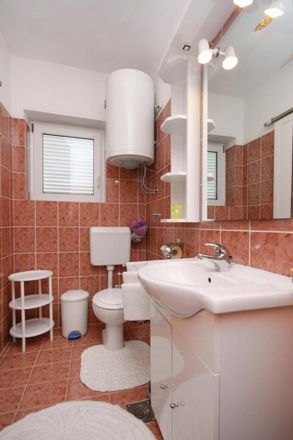 Apartments With A Parking Space Novi Vinodolski - 5529 Екстериор снимка